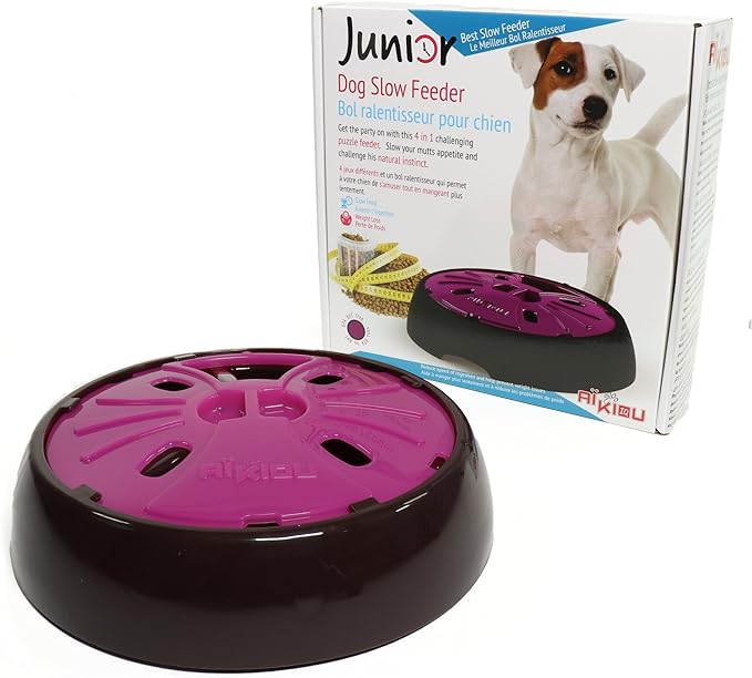 The Aikiou pet feeder is designed to slow down your pet's eating pace, reducing the risk of bloating and indigestion.
