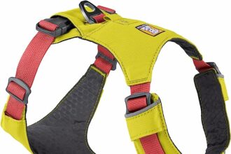 This harness is engineered for comfort and safety, to ensure you and your dog can enjoy the great outdoors without any hassles.